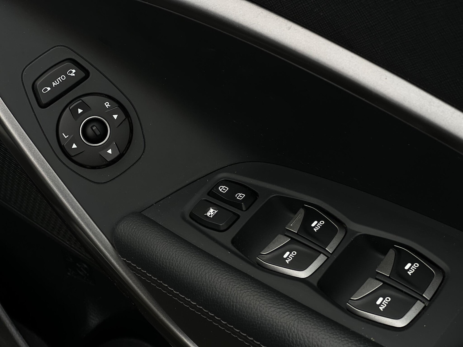 Used Hyundai Santa Fe for sale - 78127522: Photo 69