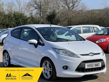 Used Ford Fiesta 2011 for sale - 77957000: Photo