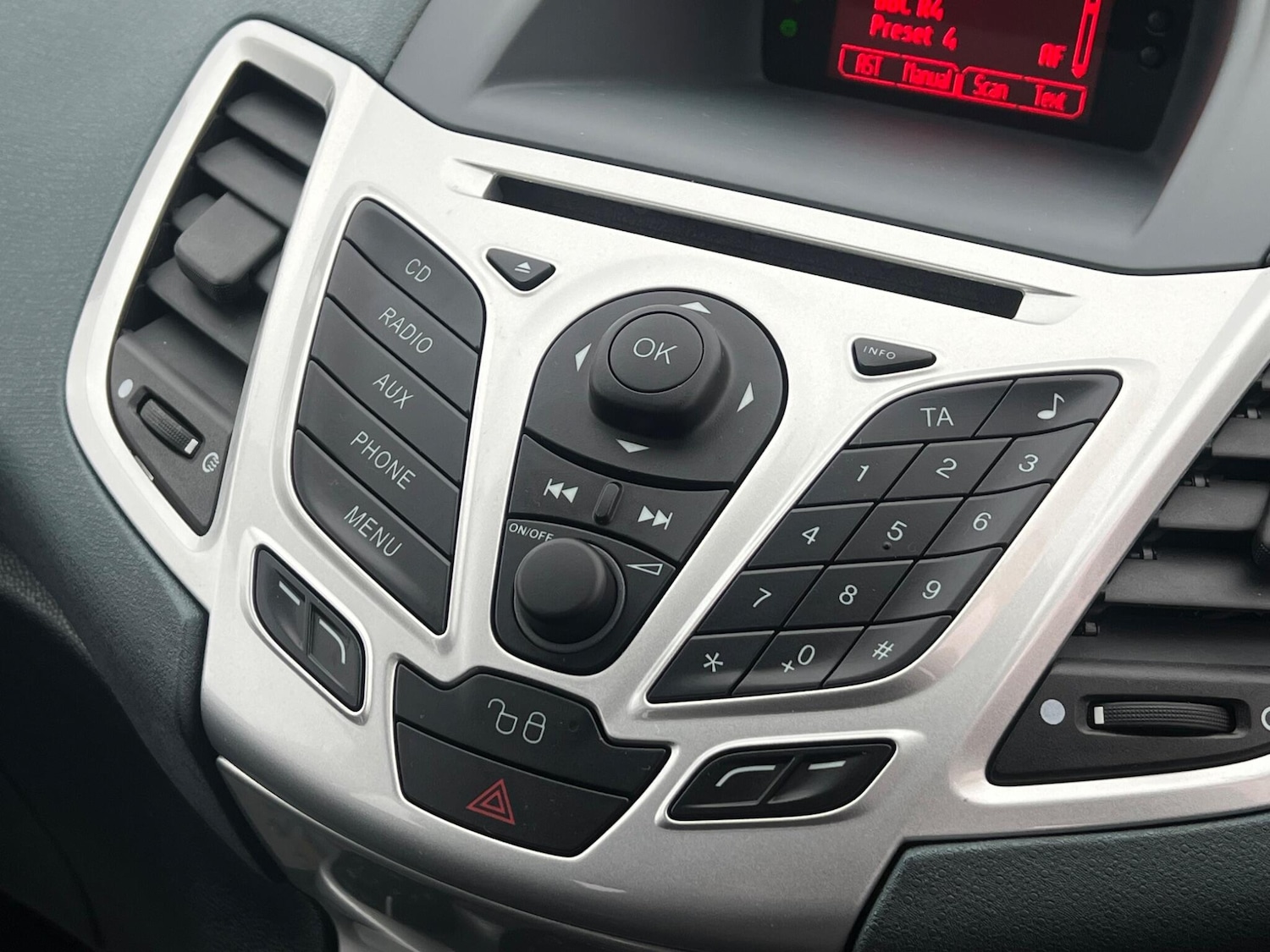 Used Ford Fiesta 2008 for sale - 77454806: Photo 57