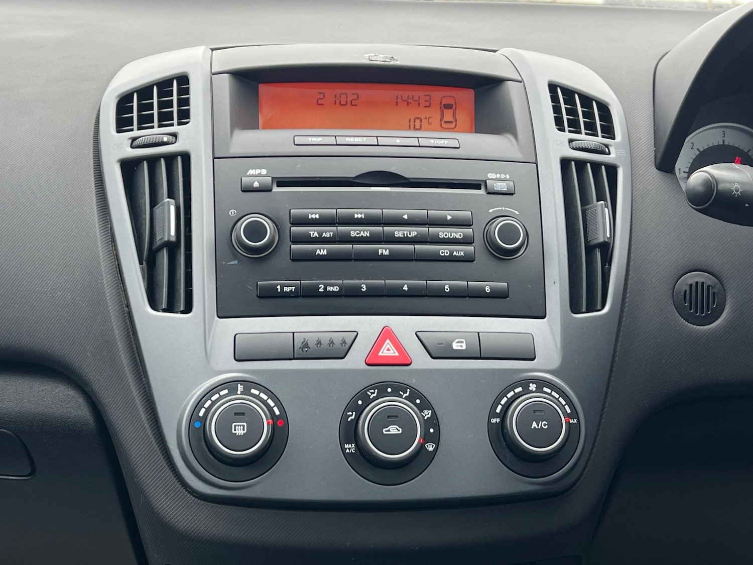 Used Kia Pro Ceed 2009 for sale - 77723520: Photo 39