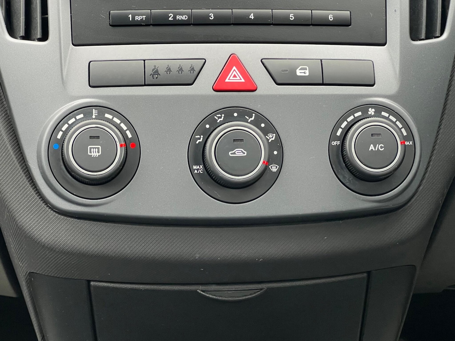 Used Kia Pro Ceed 2009 for sale - 77723520: Photo 40