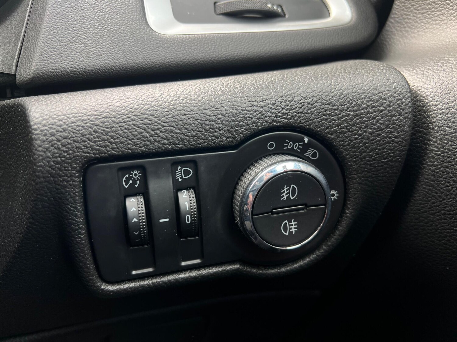 Used Vauxhall Astra 2013 for sale - 78073153: Photo 55