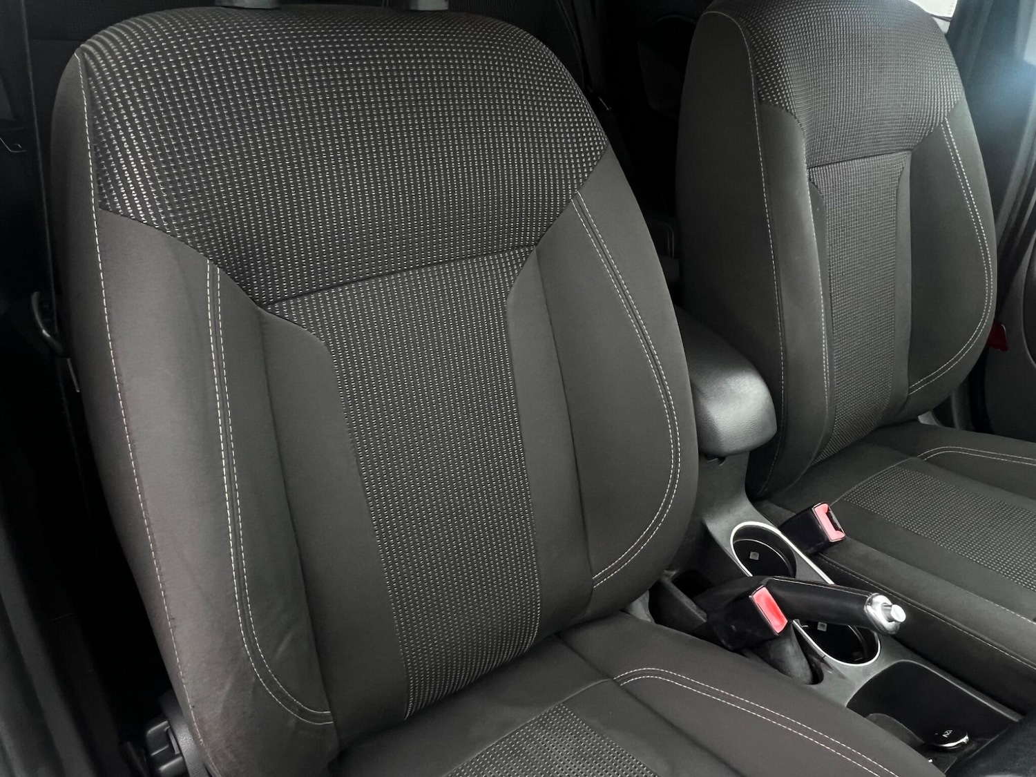 Used Ford Fiesta 2015 for sale - 77468840: Photo 30