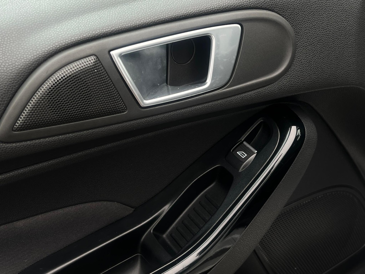 Used Ford Fiesta 2015 for sale - 77468840: Photo 60