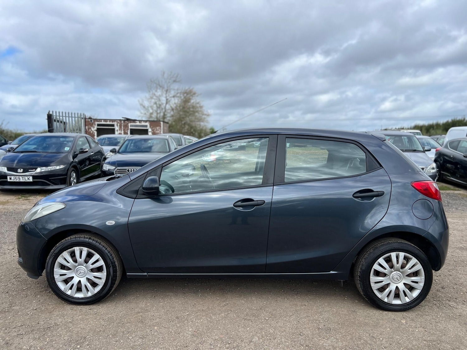 Used Mazda Mazda2 for sale - 78220324: Photo 17