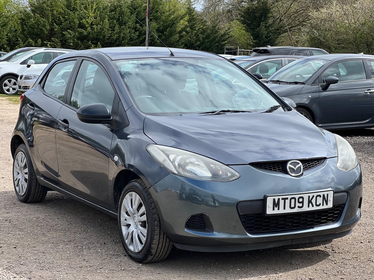 Used Mazda Mazda2 for sale - 78220324: Photo 2