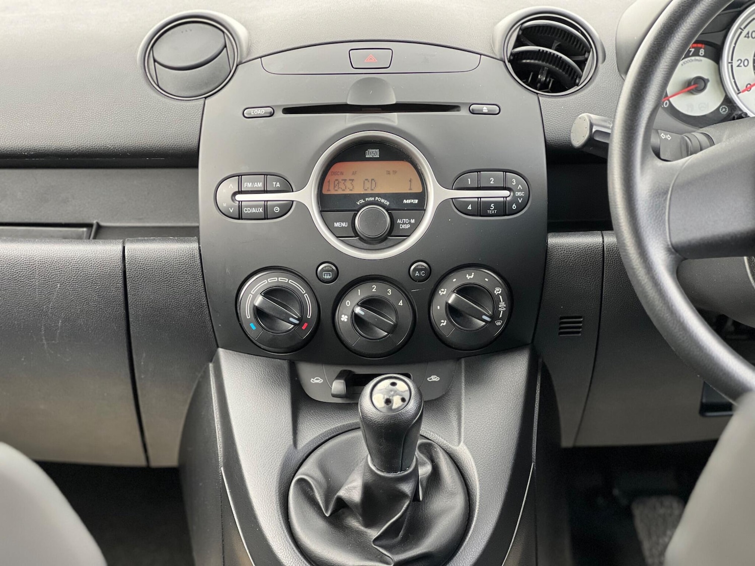 Used Mazda Mazda2 for sale - 78220324: Photo 42