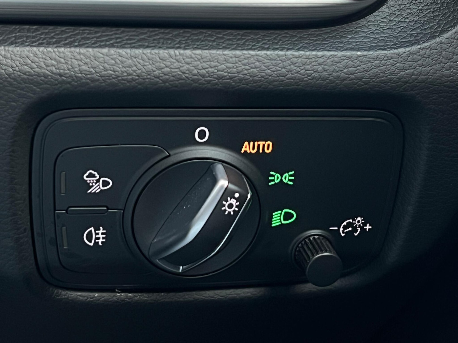 Used Audi A3 2016 for sale - 77455808: Photo 65