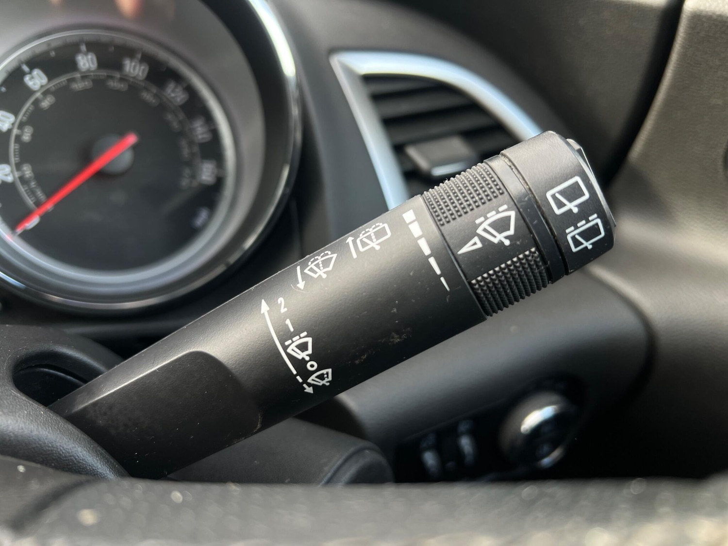 Used Vauxhall Astra 2013 for sale - 77657851: Photo 47