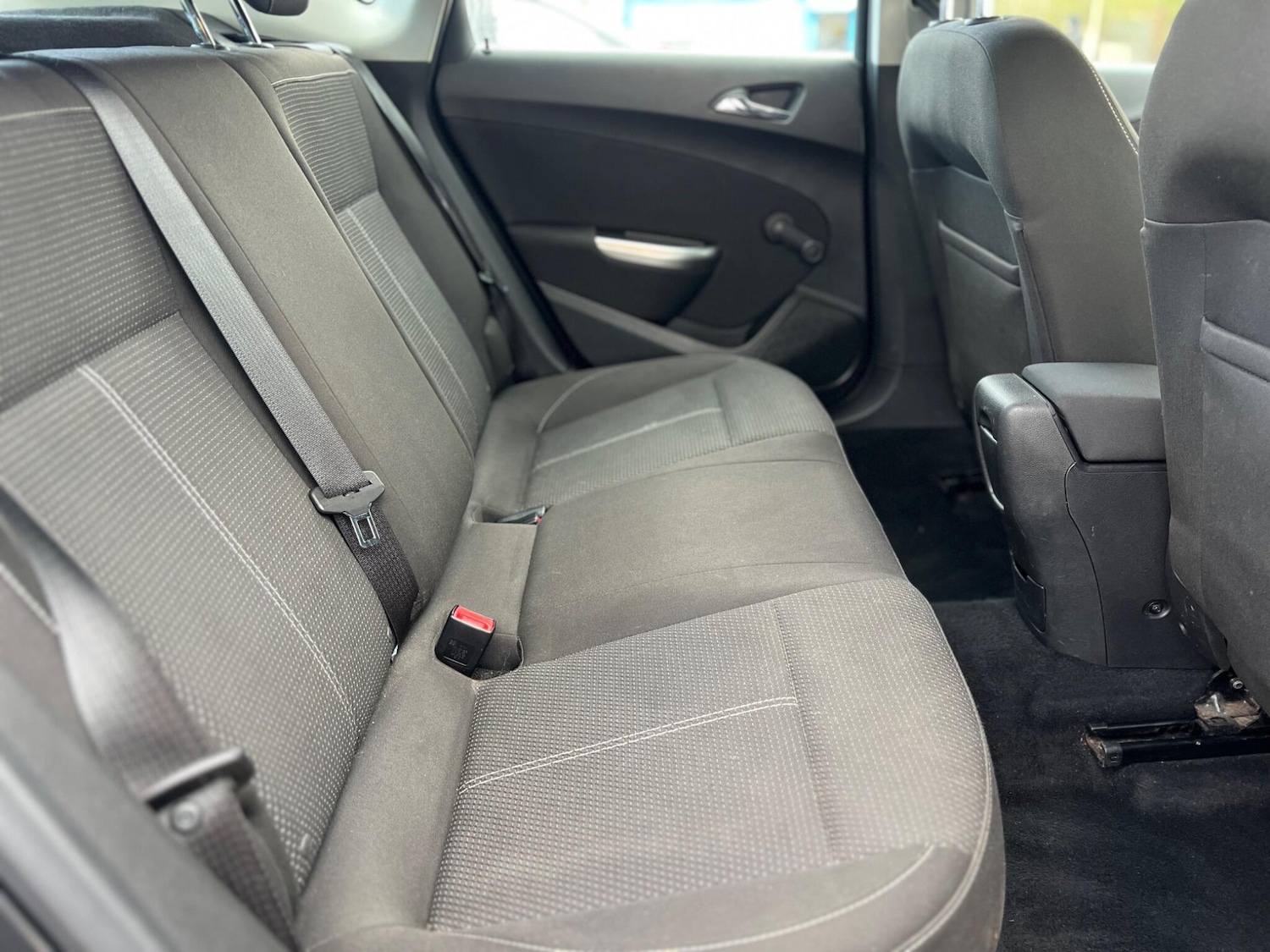 Used Vauxhall Astra for sale - 78128046: Photo 34