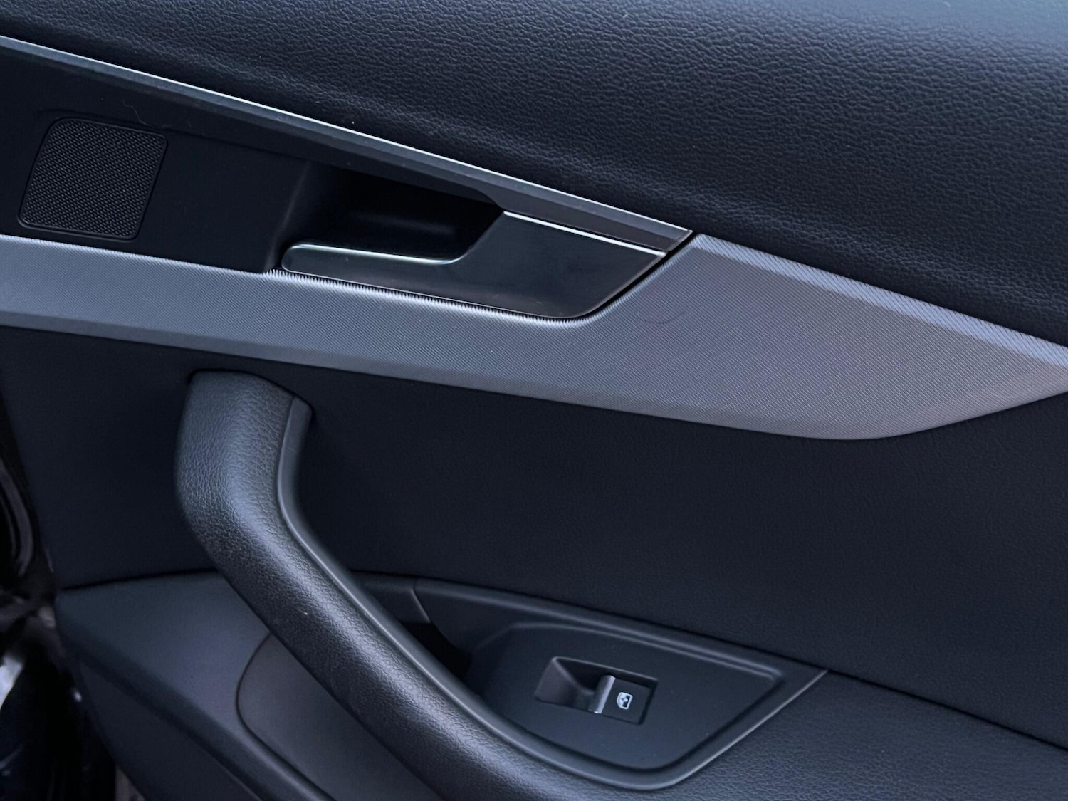 Used Audi A4 2018 for sale - 77454822: Photo 38