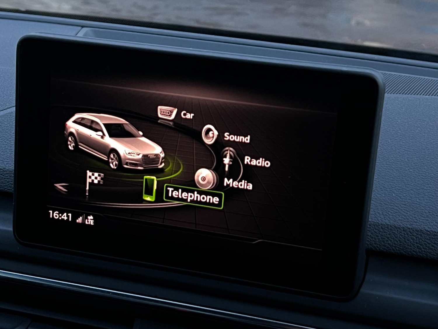 Used Audi A4 2018 for sale - 77454822: Photo 71