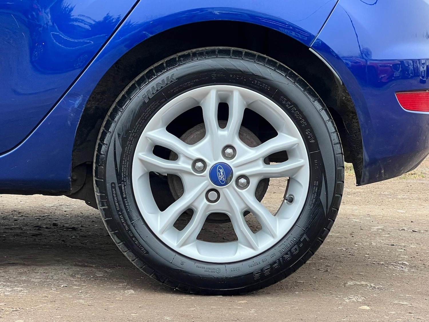 Used Ford Fiesta 2015 for sale - 77793939: Photo 12