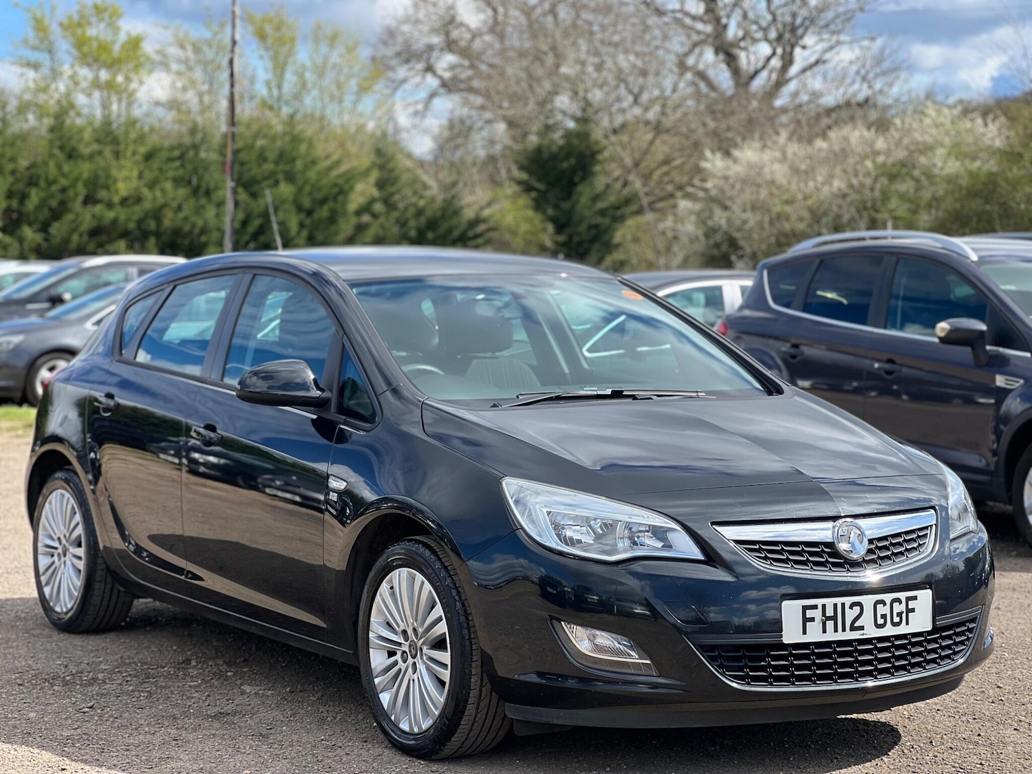 Used Vauxhall Astra 2012 for sale - 78148172: Photo 2