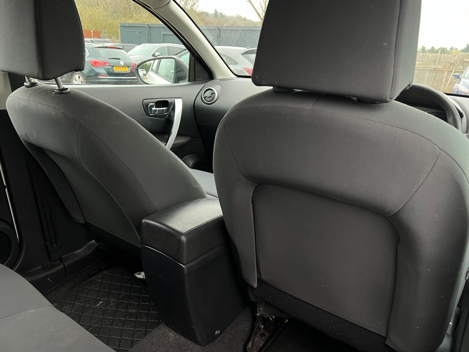 Used Nissan Qashqai 2009 for sale - 77808818: Photo 28