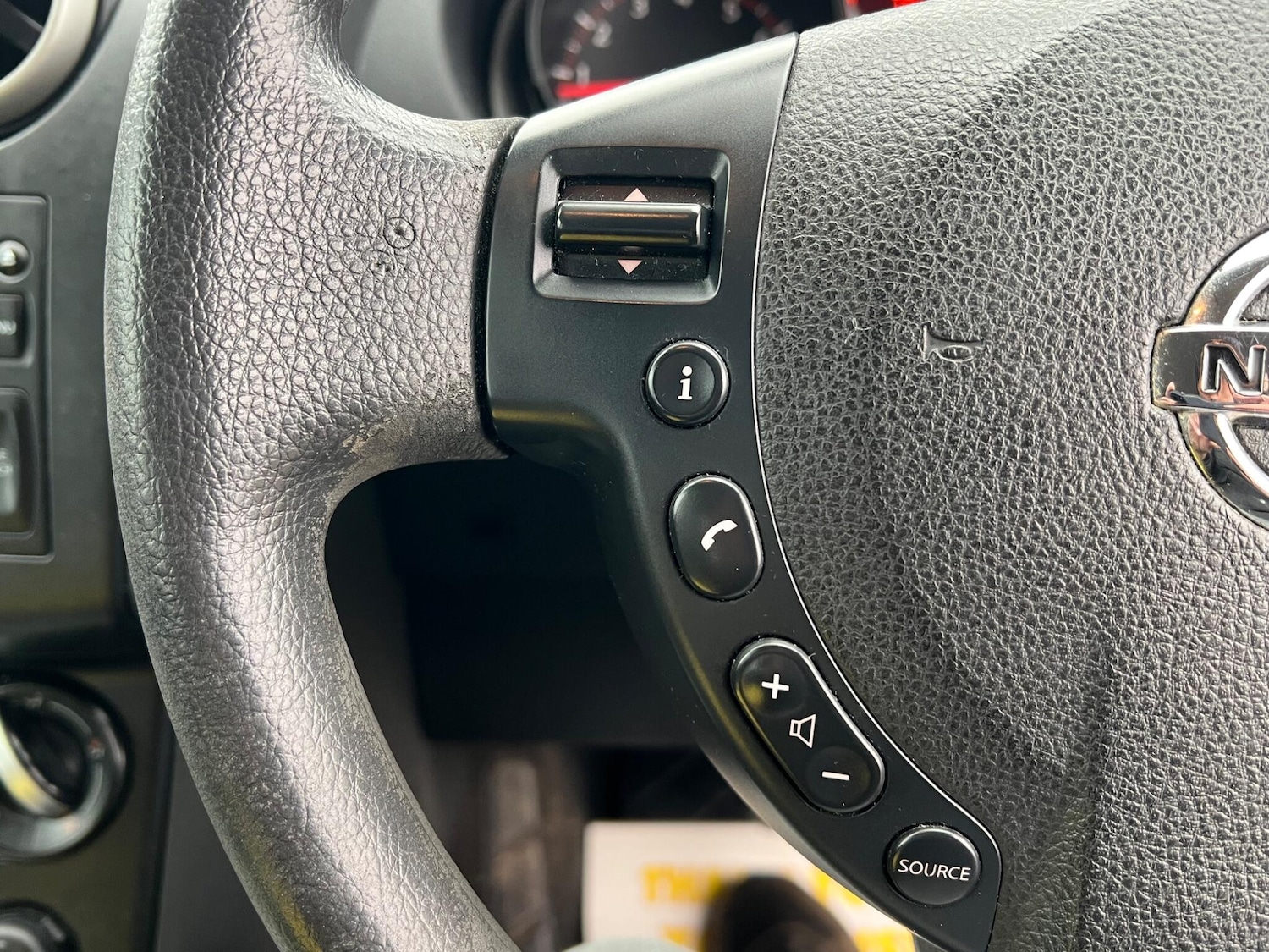 Used Nissan Qashqai 2009 for sale - 77808818: Photo 48