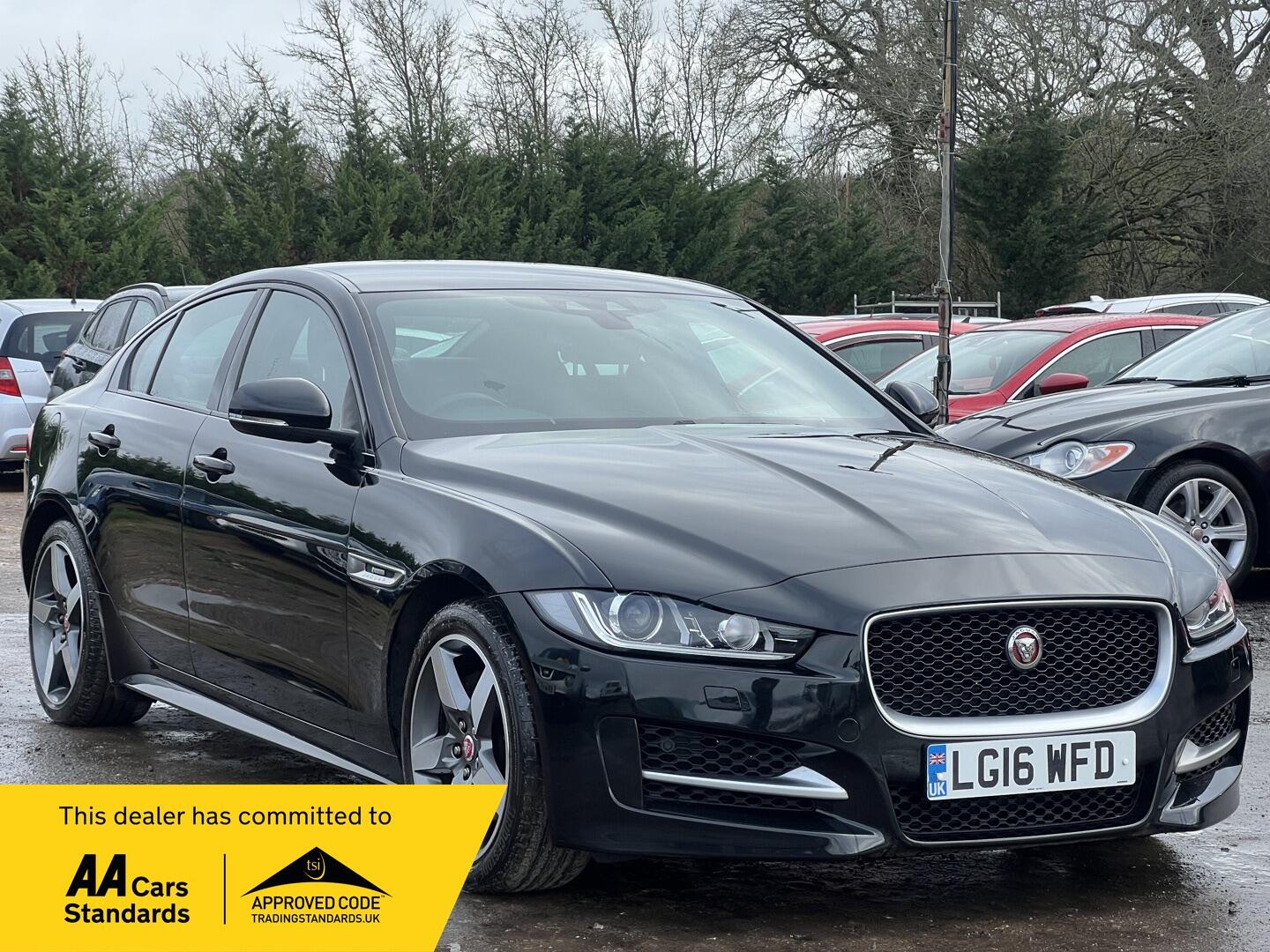 Used Jaguar XE 2016 for sale - 77523606: Photo 1