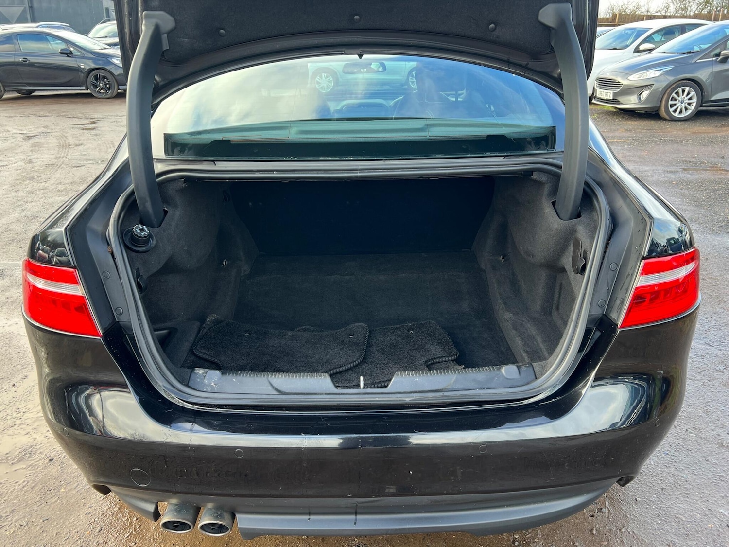 Used Jaguar XE 2016 for sale - 77523606: Photo 16