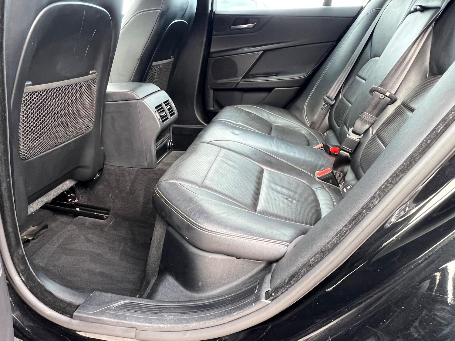 Used Jaguar XE 2016 for sale - 77523606: Photo 36