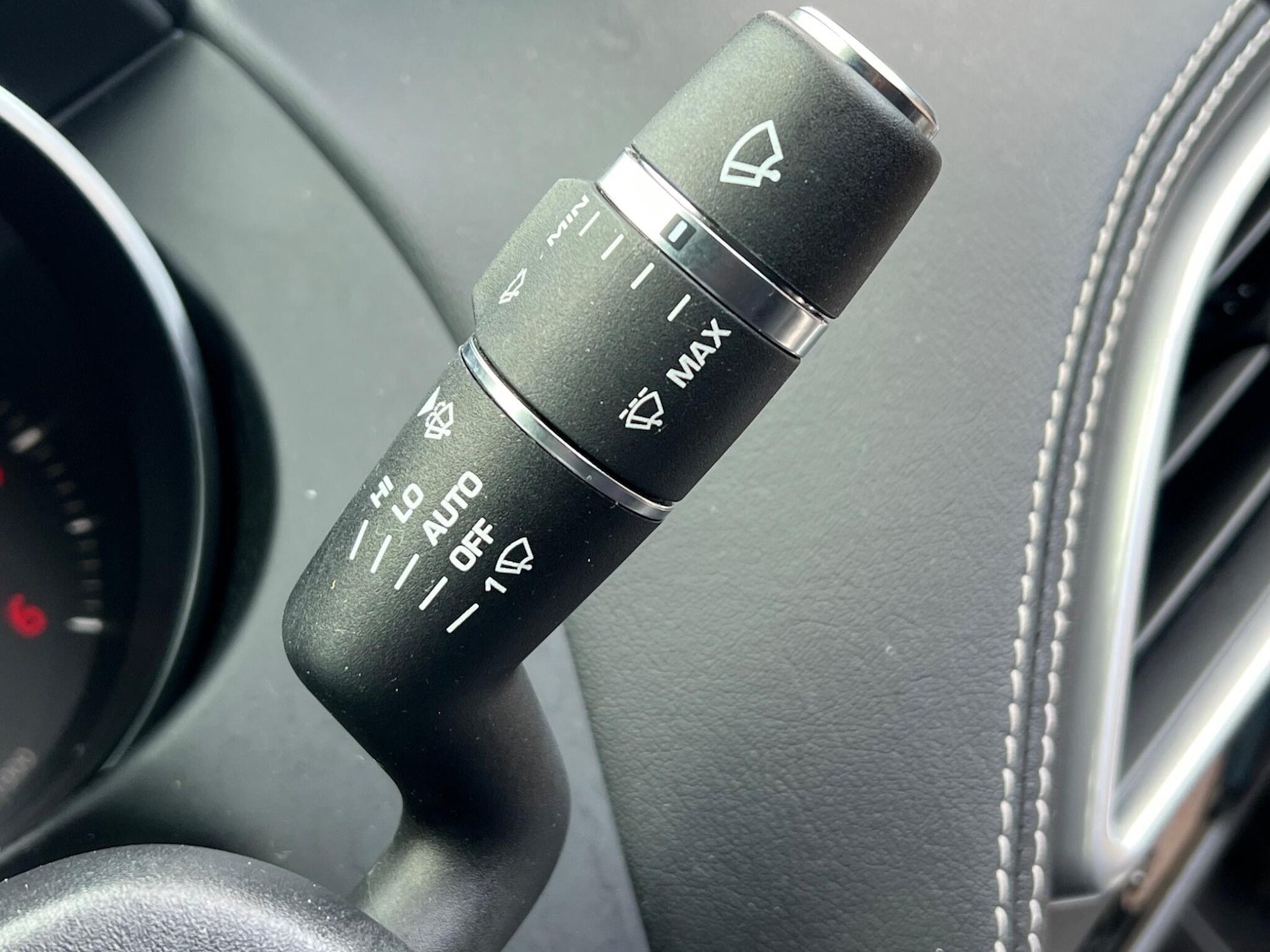 Used Jaguar XE 2016 for sale - 77523606: Photo 51