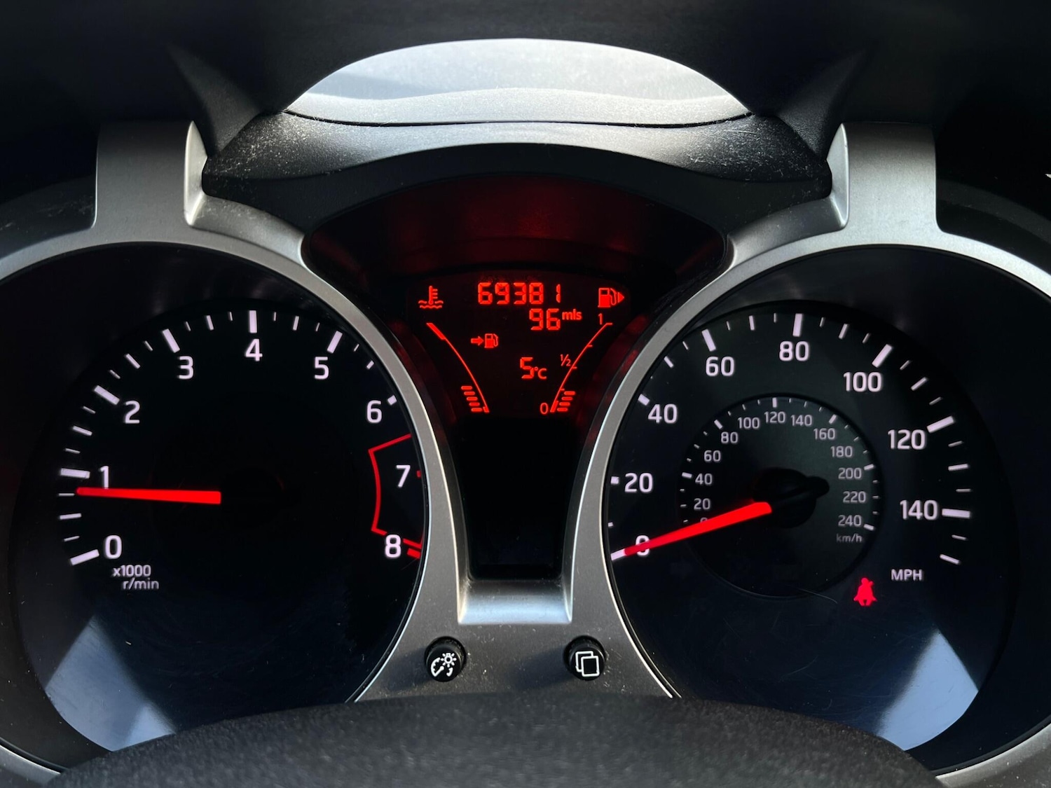 Used Nissan Juke 2012 for sale - 77455944: Photo 57