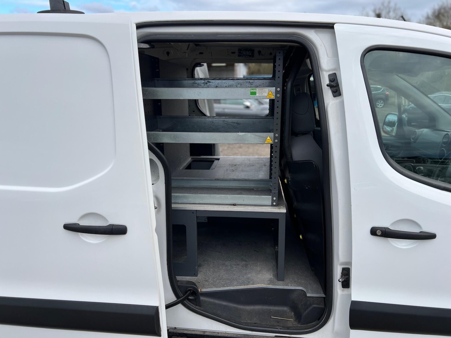 Used Peugeot Partner 2015 for sale - 77882082: Photo 33