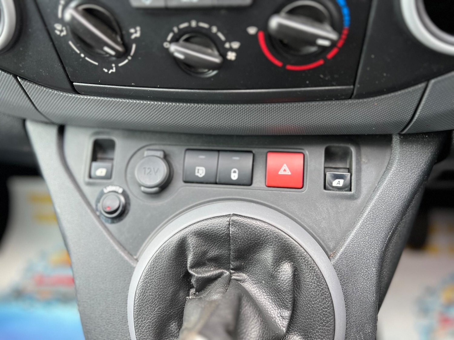 Used Peugeot Partner 2015 for sale - 77882082: Photo 42