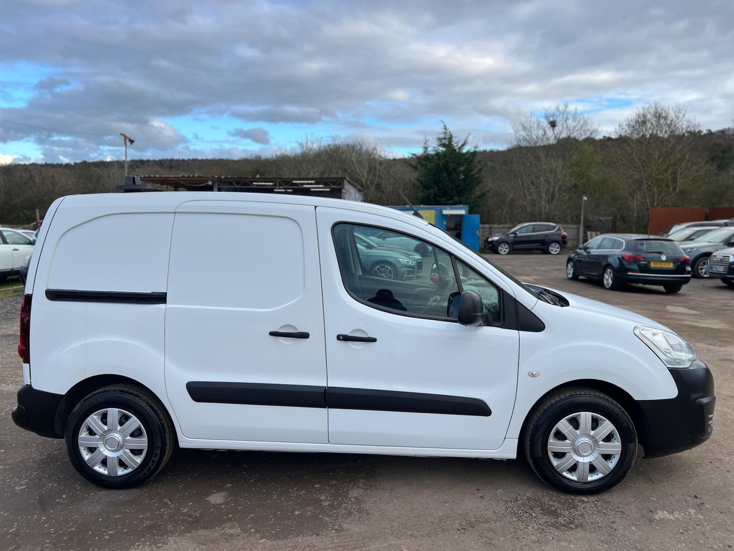 Used Peugeot Partner 2015 for sale - 77882082: Photo 9