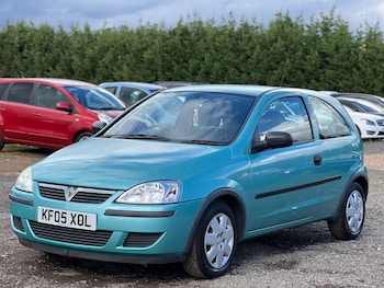 Used Vauxhall Corsa 2005 for sale - 77456558: Photo