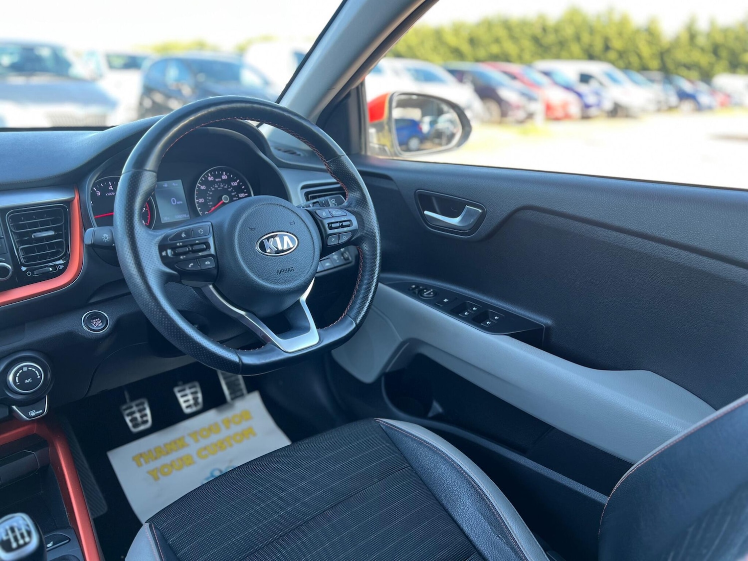 Used Kia Stonic 2018 for sale - 77957547: Photo 44