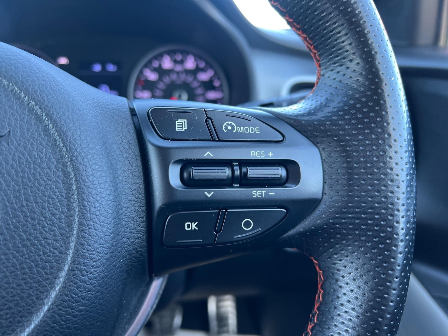 Used Kia Stonic 2018 for sale - 77957547: Photo 48