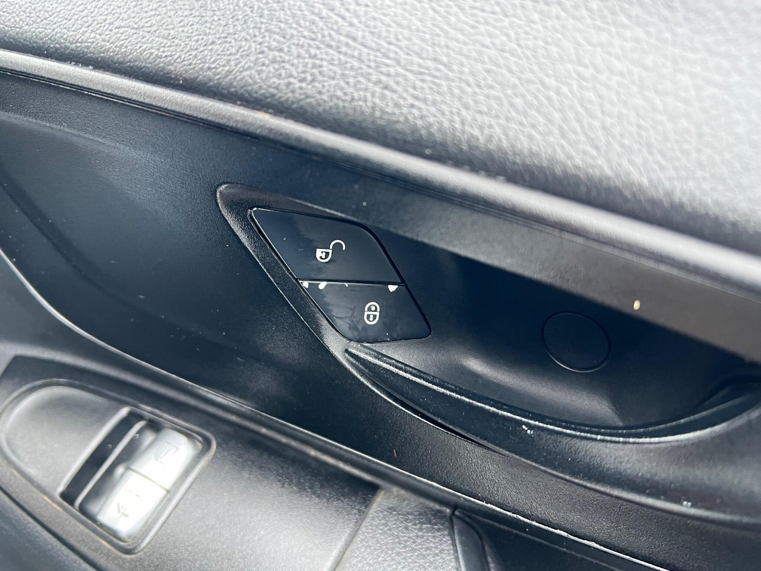 Used Mercedes-Benz Vito 2016 for sale - 77587347: Photo 33