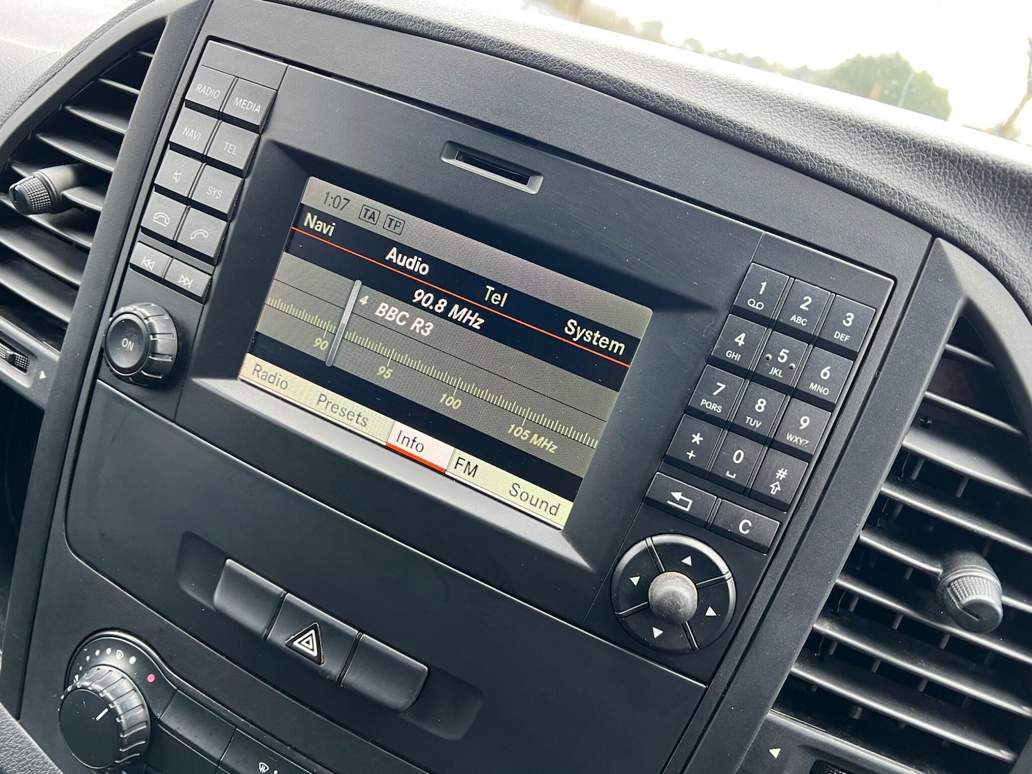 Used Mercedes-Benz Vito 2016 for sale - 77587347: Photo 43