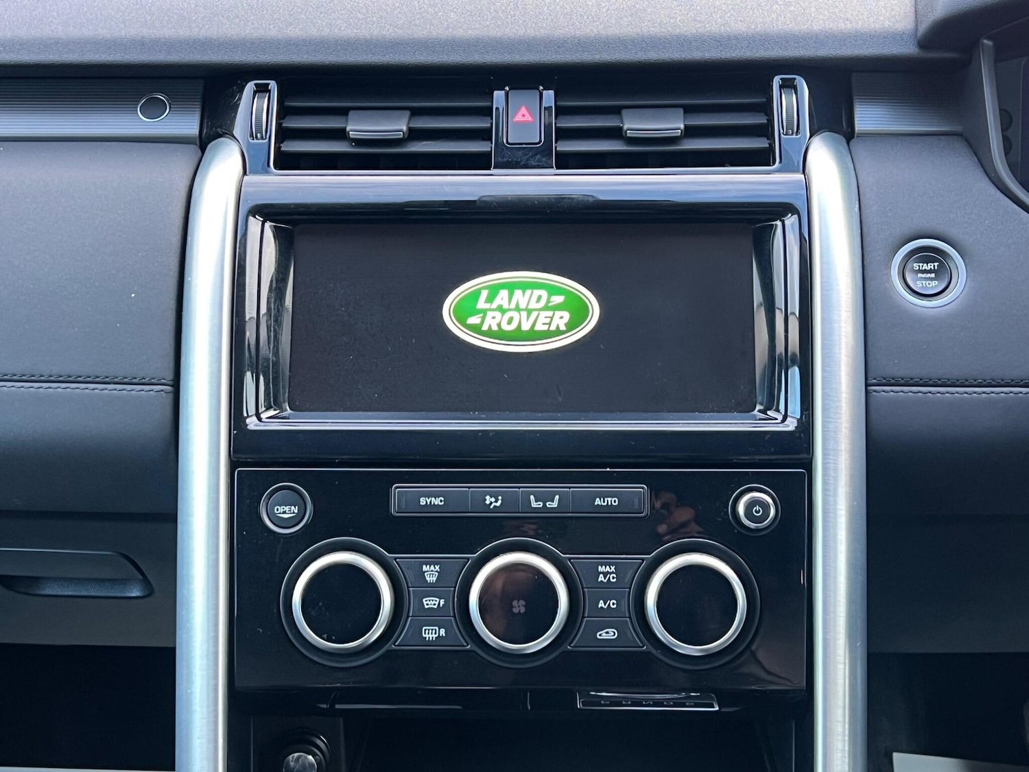 Used Land Rover Discovery 2018 for sale - 77705340: Photo 41