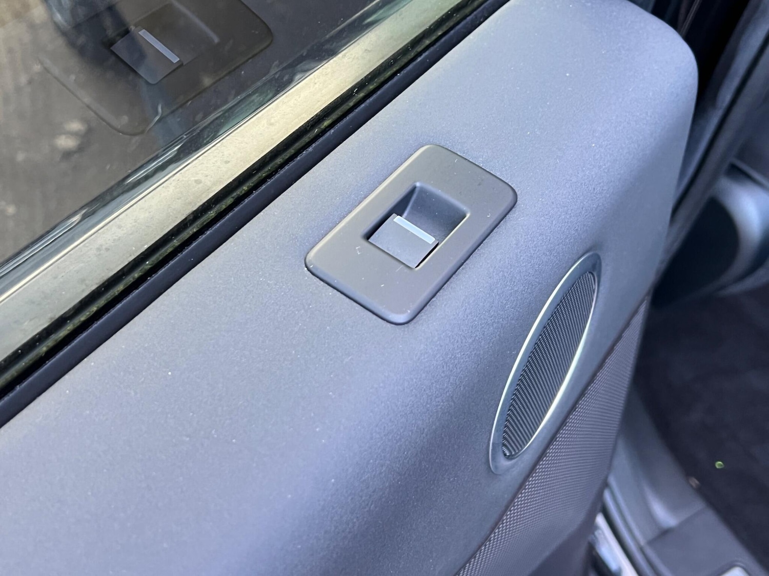 Used Land Rover Discovery 2018 for sale - 77705340: Photo 59