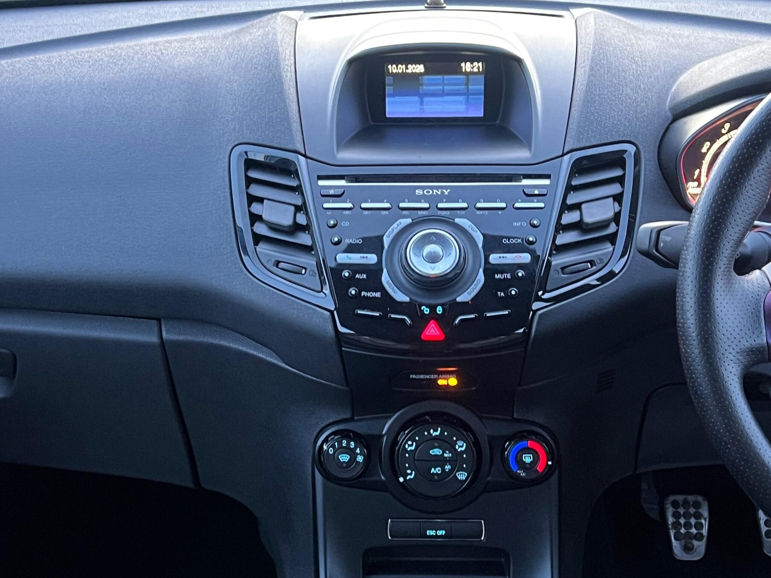 Used Ford Fiesta 2013 for sale - 77456047: Photo 42