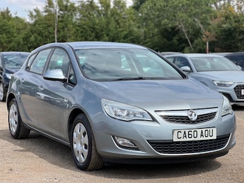 Used Vauxhall Astra 2010 for sale - 79362232: Photo