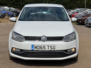 Used Volkswagen Polo 2015 for sale - 79317311: Photo
