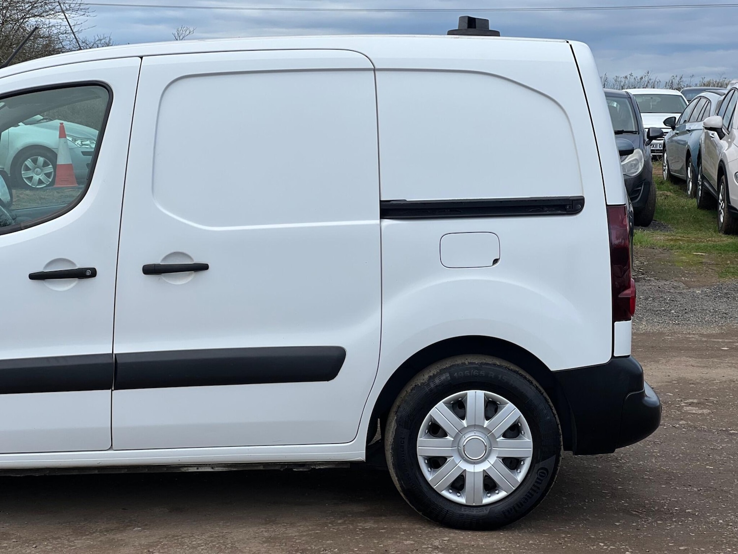 Used Peugeot Partner 2015 for sale - 78062939: Photo 14