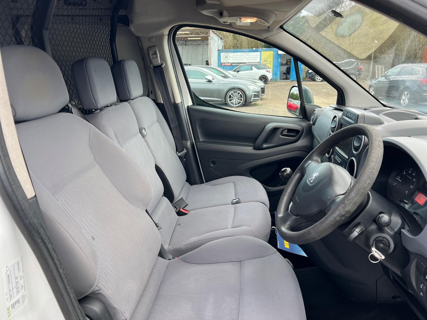 Used Peugeot Partner 2015 for sale - 78062939: Photo 21