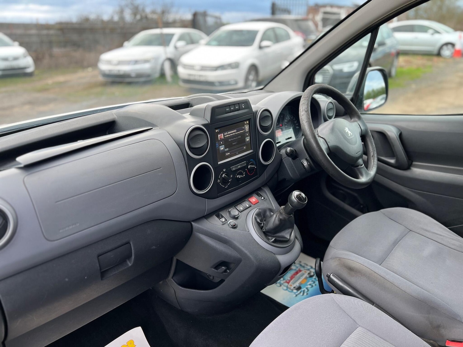 Used Peugeot Partner 2015 for sale - 78062939: Photo 25