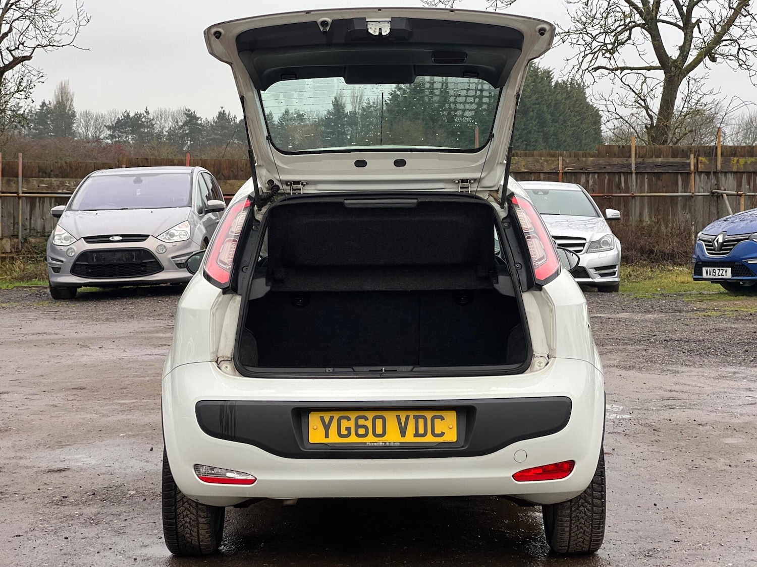 Used Fiat Punto Evo 2010 for sale - 77456302: Photo 21