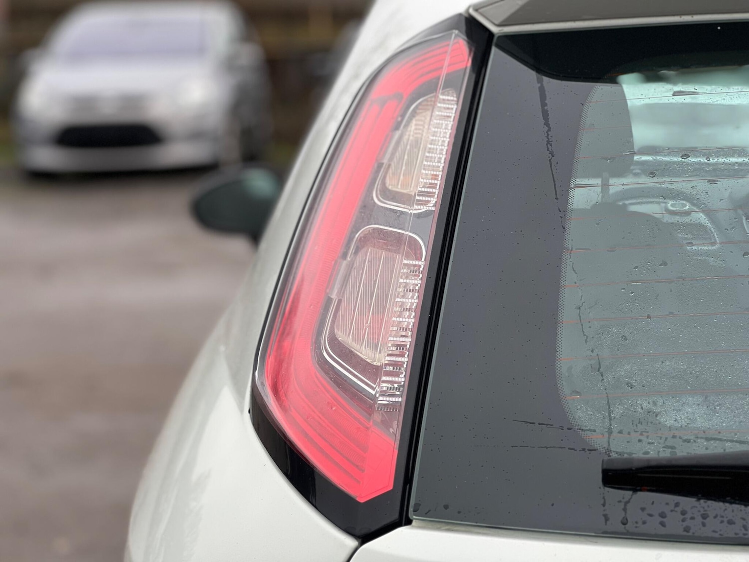 Used Fiat Punto Evo 2010 for sale - 77456302: Photo 24