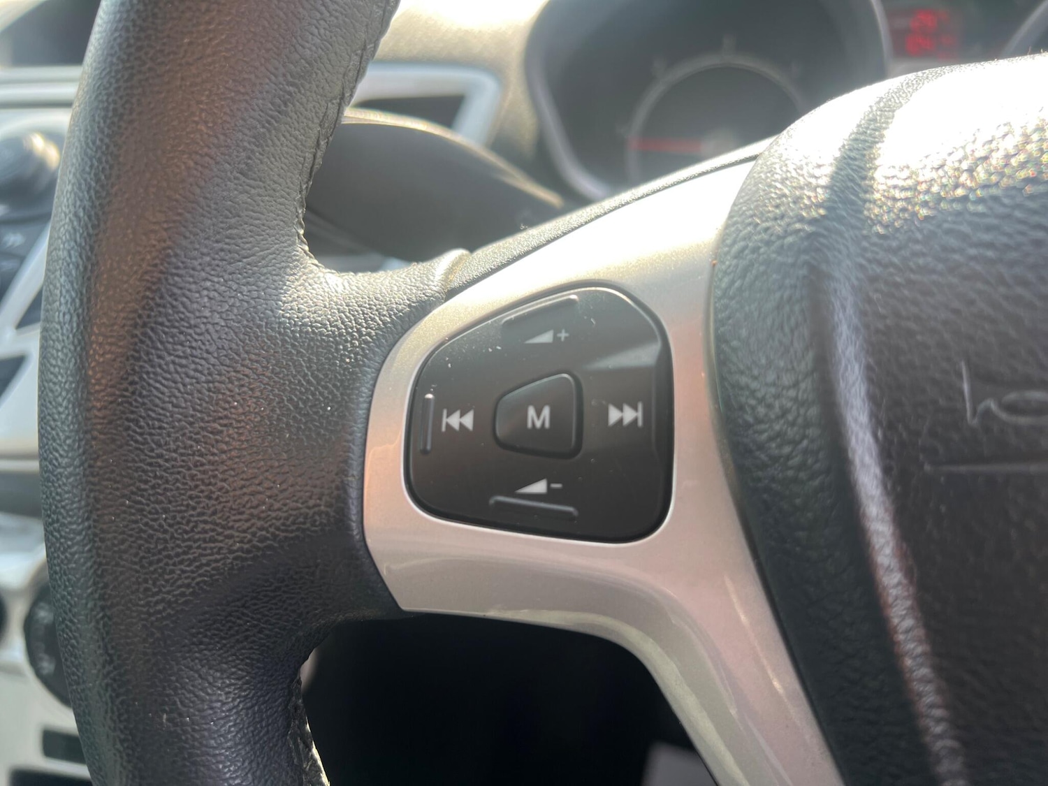 Used Ford Fiesta 2012 for sale - 78204045: Photo 44