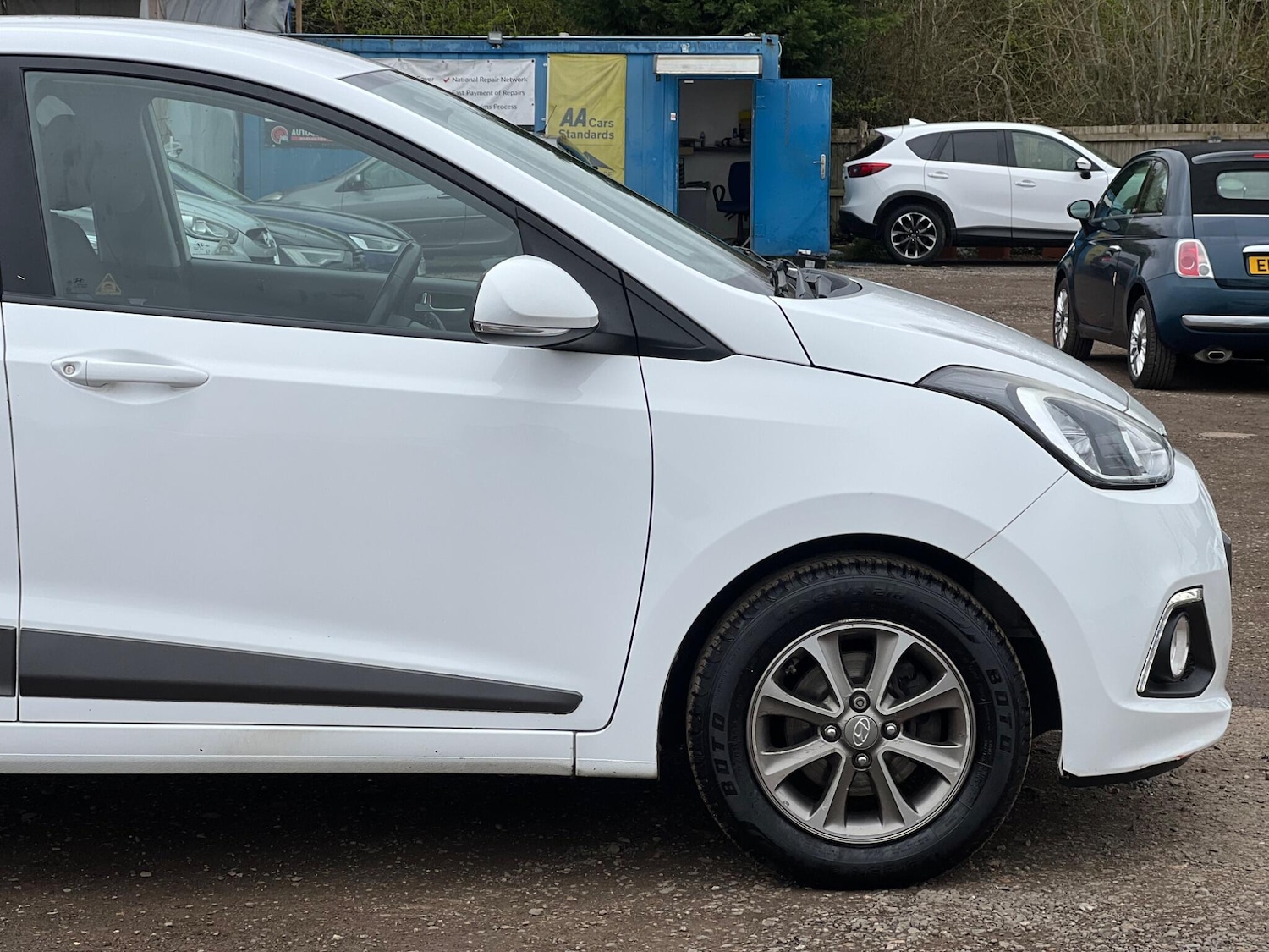 Used Hyundai i10 2014 for sale - 78100807: Photo 13