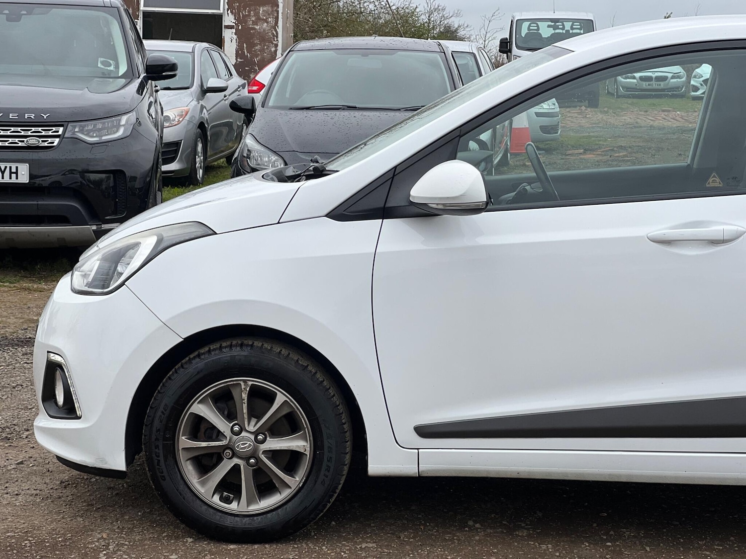 Used Hyundai i10 2014 for sale - 78100807: Photo 16