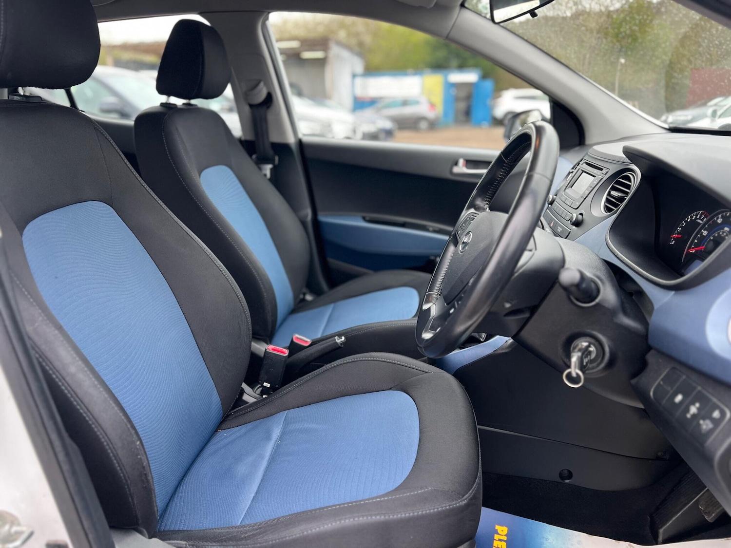 Used Hyundai i10 2014 for sale - 78100807: Photo 29