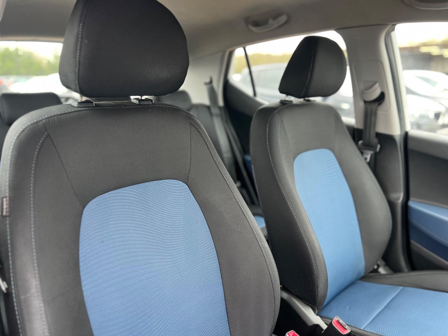 Used Hyundai i10 2014 for sale - 78100807: Photo 31