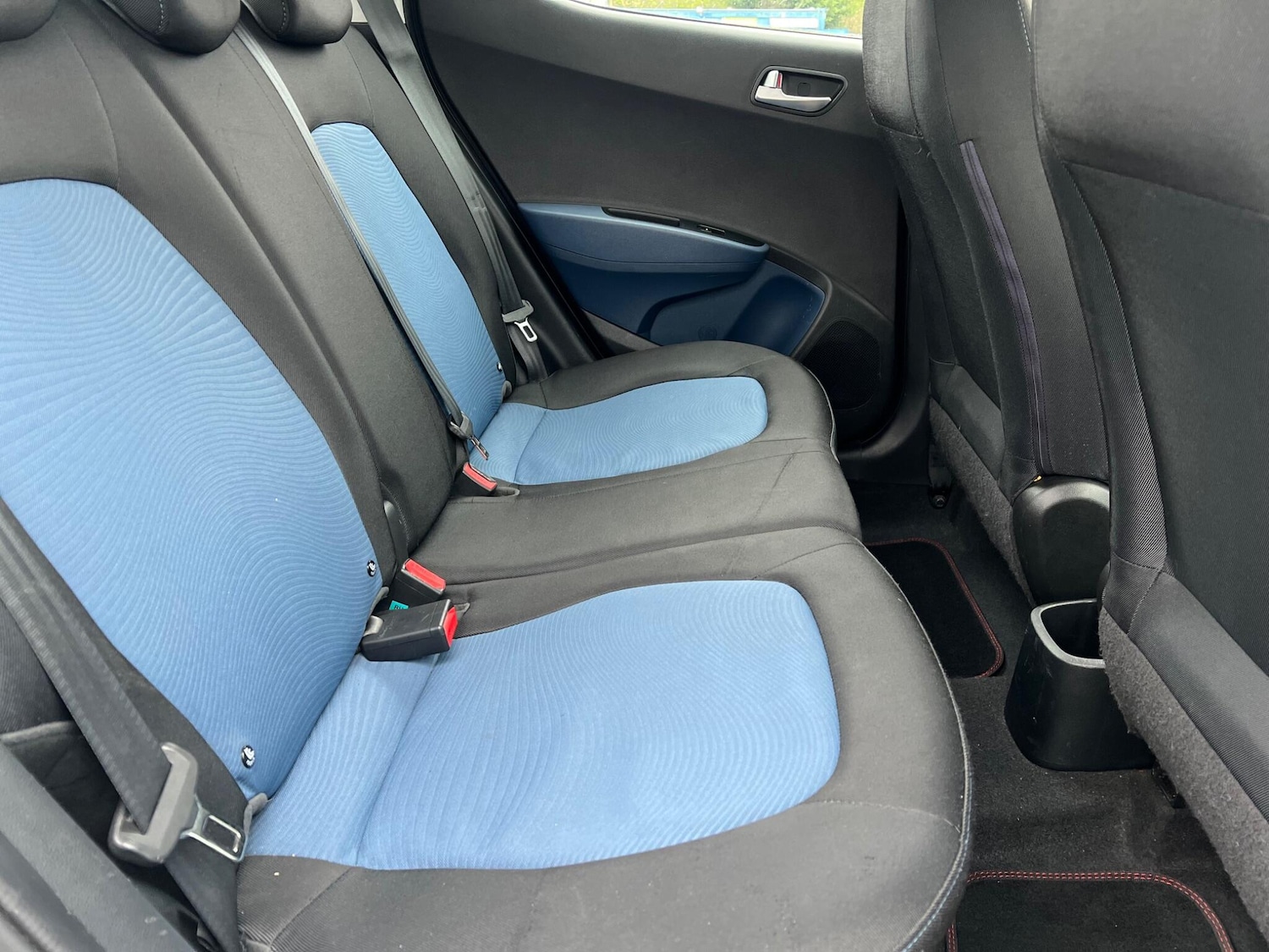 Used Hyundai i10 2014 for sale - 78100807: Photo 34