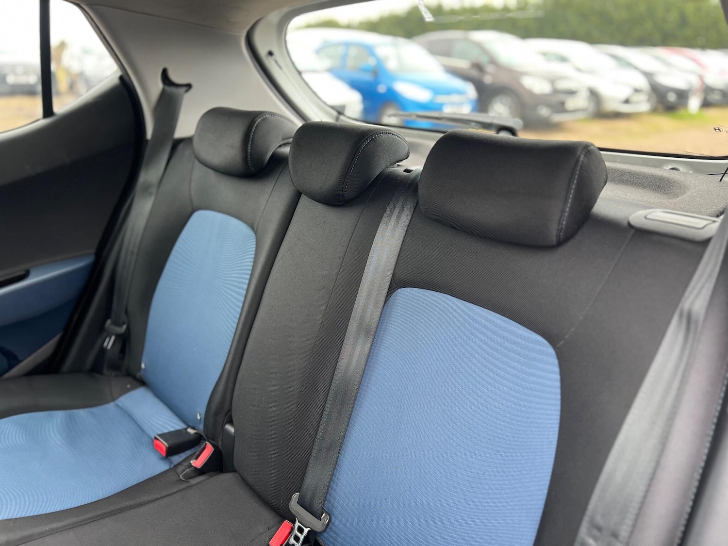 Used Hyundai i10 2014 for sale - 78100807: Photo 37